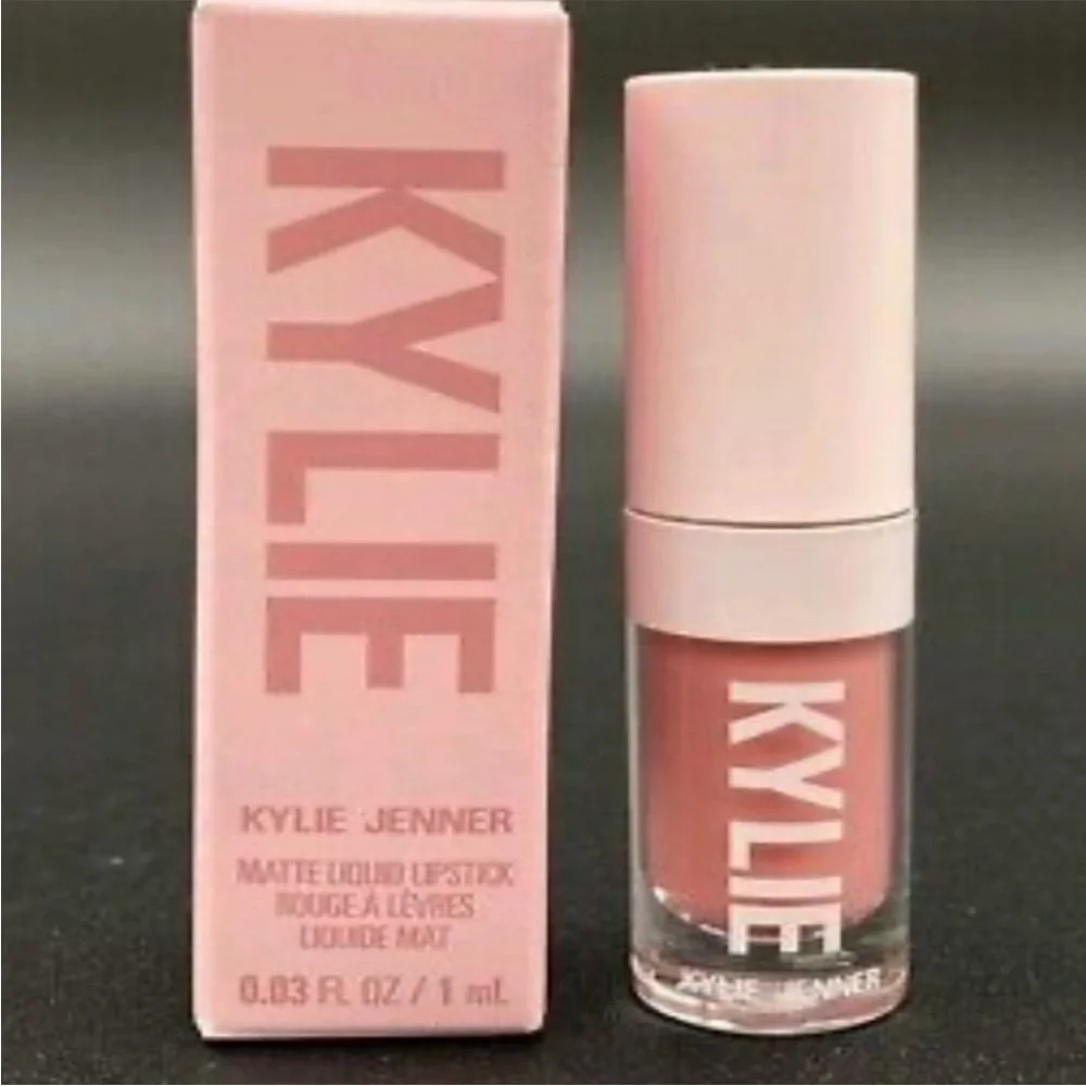NWT KYLIE COSMETICS High Gloss Matte Liquid Lipstick in 808 Kylie Mini Size 1 ml